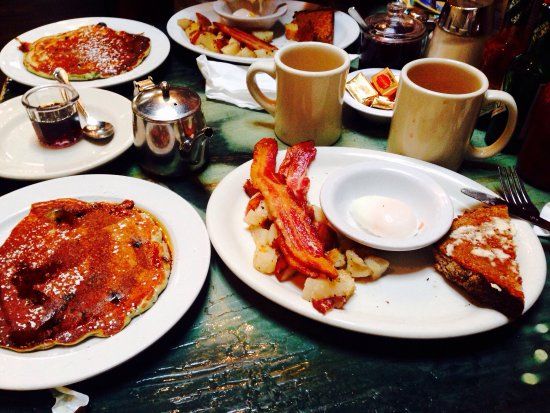 Dottie's True Blue Cafe